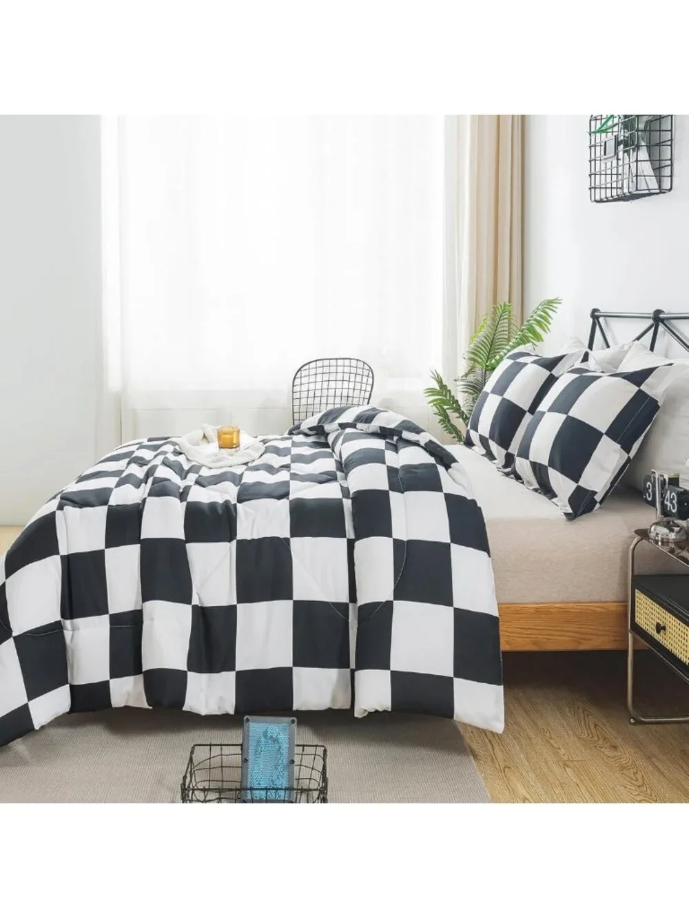 Stylish Black & White Checkered Twin Comforter Set - Cozy Boys Bedding